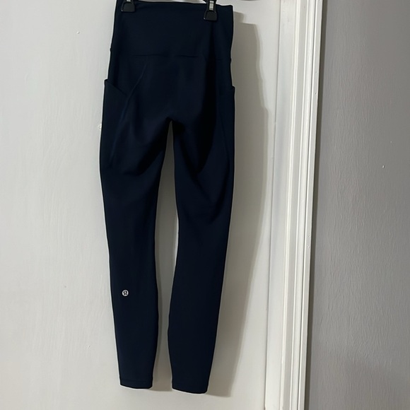 Lululemon navy blue legging - Picture 2 of 6